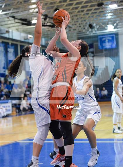 Thumbnail 2 in Vista Ridge vs. MacArthur photogallery.