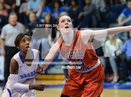 Thumbnail 3 in Vista Ridge vs. MacArthur photogallery.