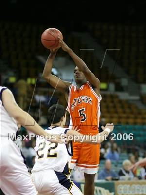 Thumbnail 1 in Gateway vs Mullen (Great 8 - 5A State Playoffs) photogallery.