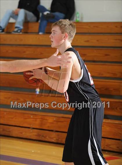 Thumbnail 3 in Clayton vs Winter (Clayton Holiday Tournament) photogallery.