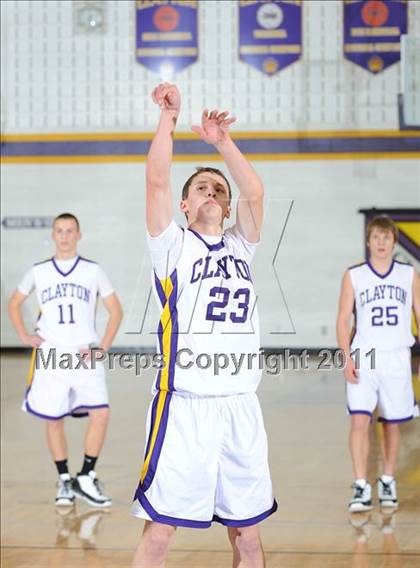 Thumbnail 1 in Clayton vs Winter (Clayton Holiday Tournament) photogallery.