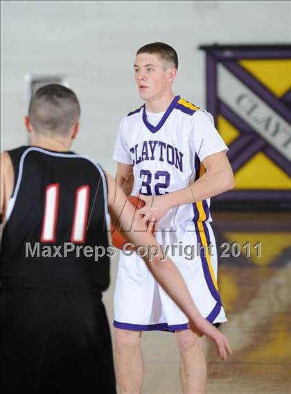 Thumbnail 2 in Clayton vs Winter (Clayton Holiday Tournament) photogallery.