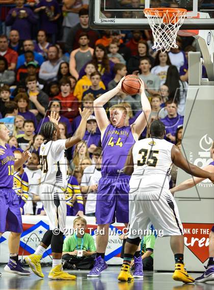 Thumbnail 2 in Emerson vs. Bay (AAA 1A Final) photogallery.