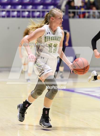Thumbnail 1 in Pine View vs. Ridgeline (UHSAA 4A Quarterfinal) photogallery.