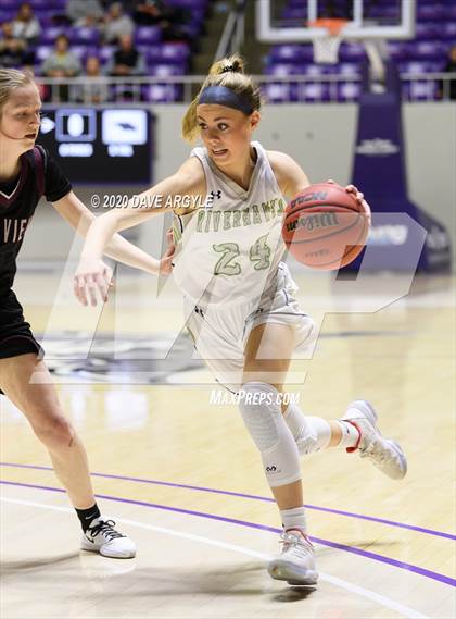 Thumbnail 2 in Pine View vs. Ridgeline (UHSAA 4A Quarterfinal) photogallery.