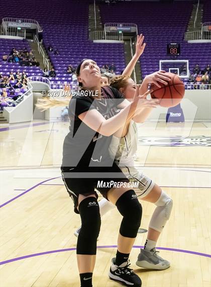 Thumbnail 1 in Pine View vs. Ridgeline (UHSAA 4A Quarterfinal) photogallery.
