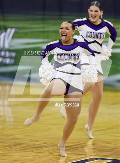 Thumbnail 1 in Douglas County CHSAA Spirit Poms photogallery.