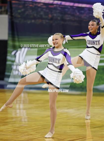 Thumbnail 3 in Douglas County CHSAA Spirit Poms photogallery.