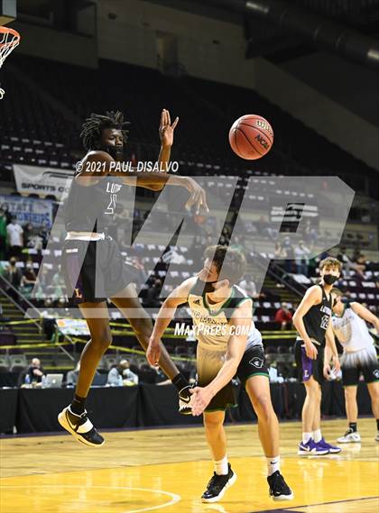Thumbnail 3 in St. Mary's vs. Lutheran (CHSAA 3A State Final) photogallery.