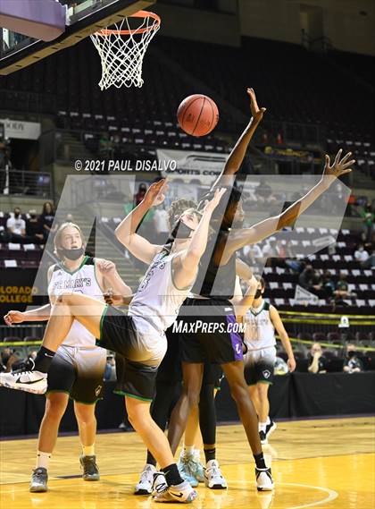 Thumbnail 1 in St. Mary's vs. Lutheran (CHSAA 3A State Final) photogallery.