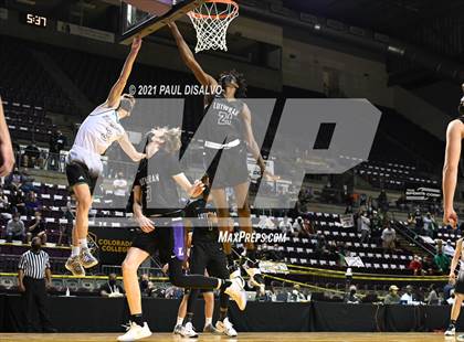 Thumbnail 2 in St. Mary's vs. Lutheran (CHSAA 3A State Final) photogallery.