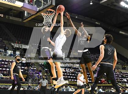 Thumbnail 2 in St. Mary's vs. Lutheran (CHSAA 3A State Final) photogallery.