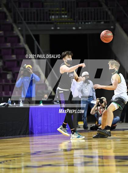 Thumbnail 2 in St. Mary's vs. Lutheran (CHSAA 3A State Final) photogallery.