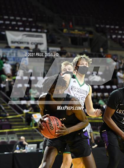 Thumbnail 3 in St. Mary's vs. Lutheran (CHSAA 3A State Final) photogallery.
