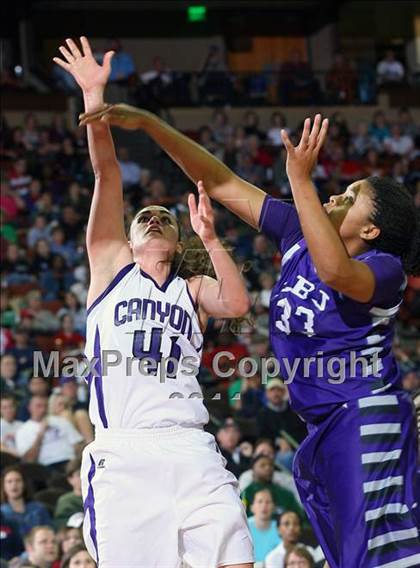 Thumbnail 2 in Canyon vs. Johnson (UIL 4A Final) photogallery.