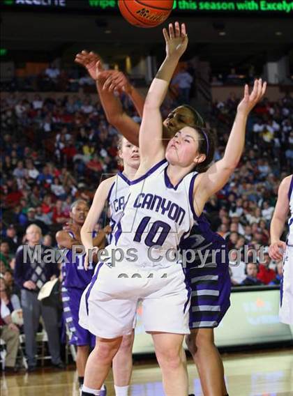 Thumbnail 3 in Canyon vs. Johnson (UIL 4A Final) photogallery.