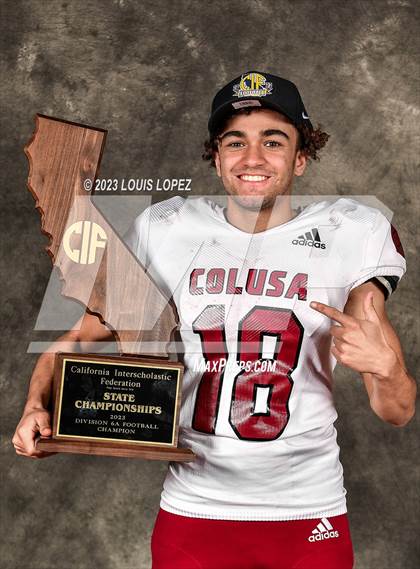 Thumbnail 2 in Colusa vs. Sweetwater (CIF State D6A Championship Trophy Awards) photogallery.
