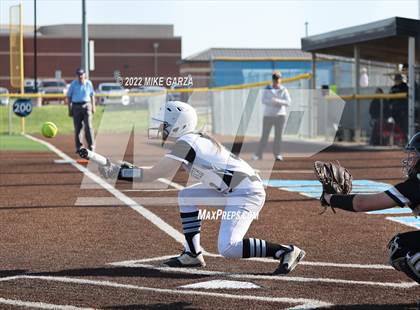 Thumbnail 3 in Andover Central @ Eisenhower photogallery.
