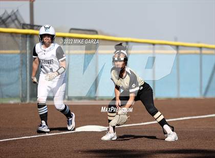 Thumbnail 2 in Andover Central @ Eisenhower photogallery.