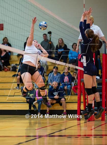 Thumbnail 2 in Suffern vs Corning (NYSPHSAA Class AA Regional Final) photogallery.