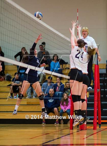 Thumbnail 2 in Suffern vs Corning (NYSPHSAA Class AA Regional Final) photogallery.
