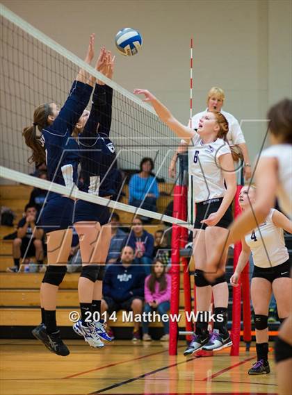 Thumbnail 3 in Suffern vs Corning (NYSPHSAA Class AA Regional Final) photogallery.