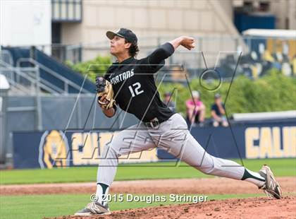 Thumbnail 1 in College Park vs. De La Salle photogallery.