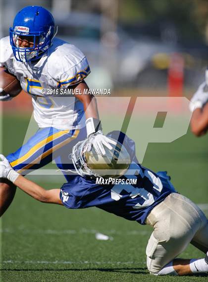 Thumbnail 1 in  Bishop Amat @ Notre Dame (SO) photogallery.