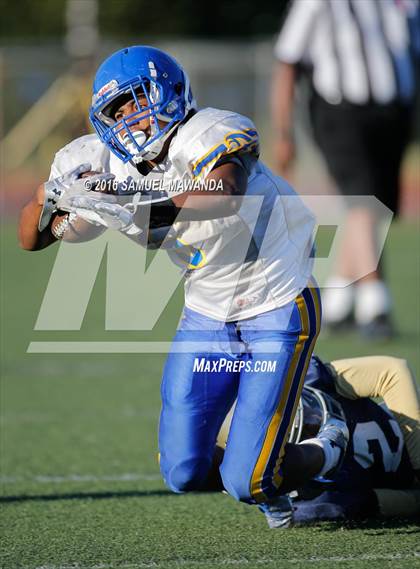 Thumbnail 1 in  Bishop Amat @ Notre Dame (SO) photogallery.