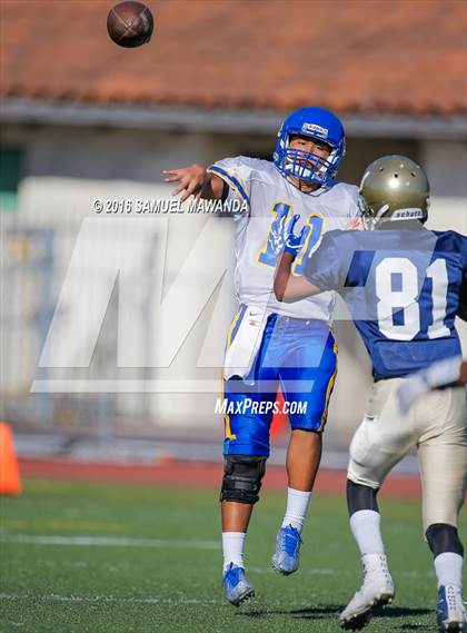 Thumbnail 1 in  Bishop Amat @ Notre Dame (SO) photogallery.