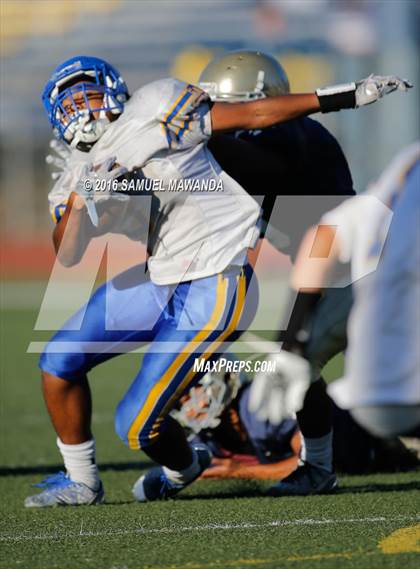 Thumbnail 3 in  Bishop Amat @ Notre Dame (SO) photogallery.