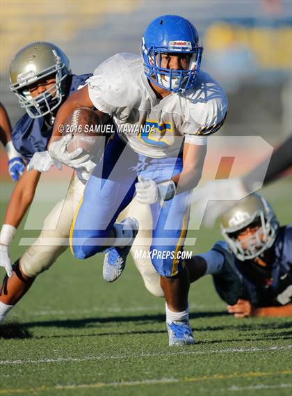 Thumbnail 3 in  Bishop Amat @ Notre Dame (SO) photogallery.