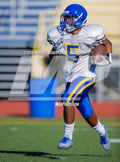 Thumbnail 2 in  Bishop Amat @ Notre Dame (SO) photogallery.
