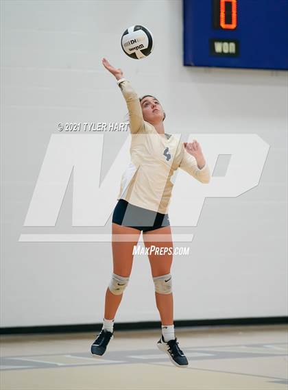 Thumbnail 3 in Monrovia vs. Tri-West Hendricks (IHSAA 3A Sectional Semi-Final) photogallery.