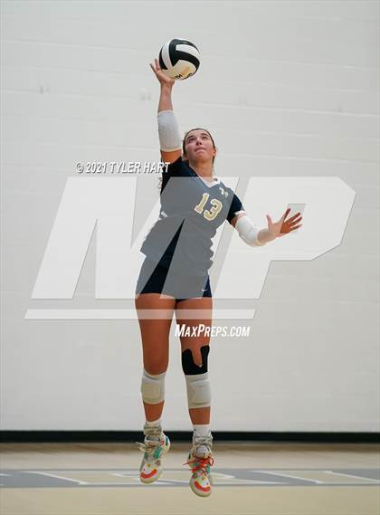 Thumbnail 3 in Monrovia vs. Tri-West Hendricks (IHSAA 3A Sectional Semi-Final) photogallery.