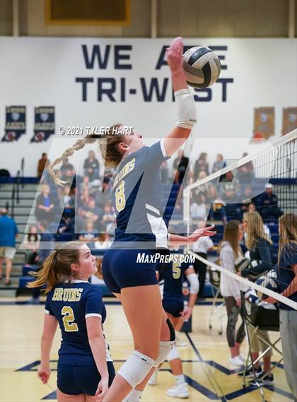 Thumbnail 1 in Monrovia vs. Tri-West Hendricks (IHSAA 3A Sectional Semi-Final) photogallery.