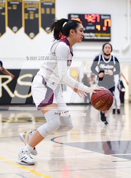 Thumbnail 1 in Scripps Ranch vs. Madison photogallery.