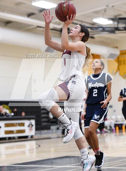 Thumbnail 2 in Scripps Ranch vs. Madison photogallery.
