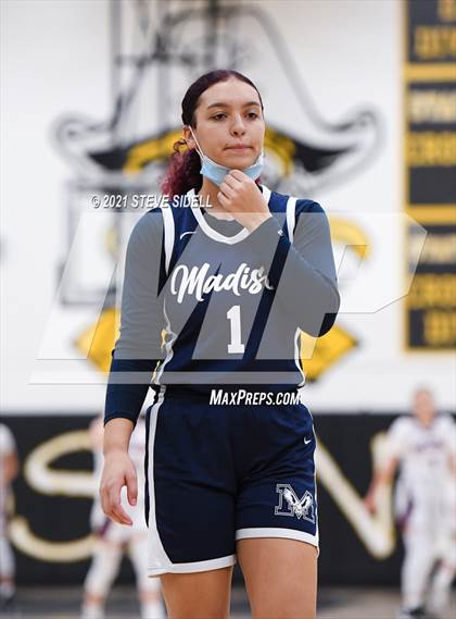 Thumbnail 2 in Scripps Ranch vs. Madison photogallery.