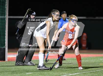 Thumbnail 1 in Los Gatos vs St. Ignatius (CIF CCS Semifinal) photogallery.