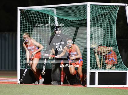 Thumbnail 3 in Los Gatos vs St. Ignatius (CIF CCS Semifinal) photogallery.