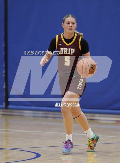 Thumbnail 2 in Dripping Springs vs. Liberal Arts & Science Academy - Austin (Lobo Pack Attack Classic) photogallery.