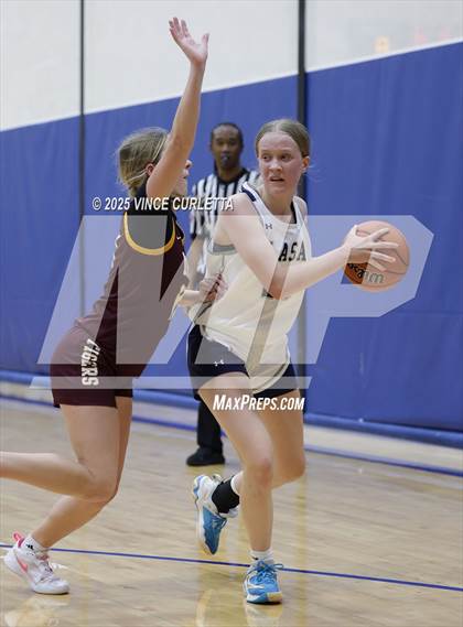 Thumbnail 3 in Dripping Springs vs. Liberal Arts & Science Academy - Austin (Lobo Pack Attack Classic) photogallery.