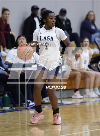 Thumbnail 2 in Dripping Springs vs. Liberal Arts & Science Academy - Austin (Lobo Pack Attack Classic) photogallery.