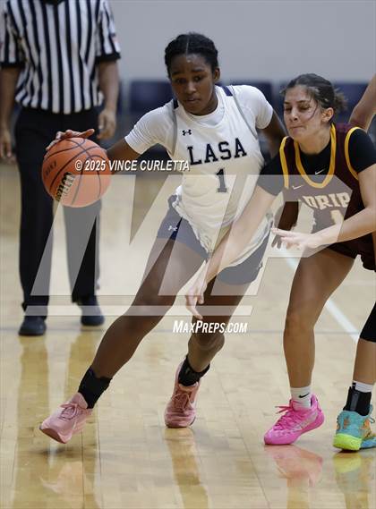 Thumbnail 3 in Dripping Springs vs. Liberal Arts & Science Academy - Austin (Lobo Pack Attack Classic) photogallery.