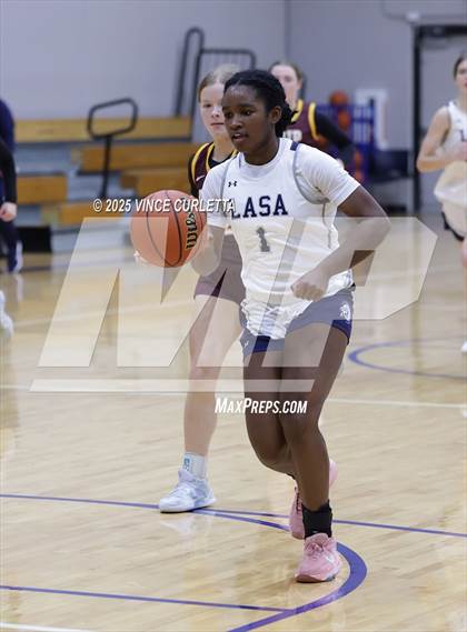 Thumbnail 3 in Dripping Springs vs. Liberal Arts & Science Academy - Austin (Lobo Pack Attack Classic) photogallery.