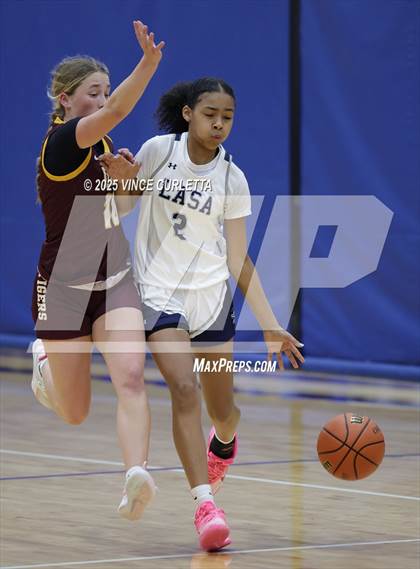 Thumbnail 3 in Dripping Springs vs. Liberal Arts & Science Academy - Austin (Lobo Pack Attack Classic) photogallery.