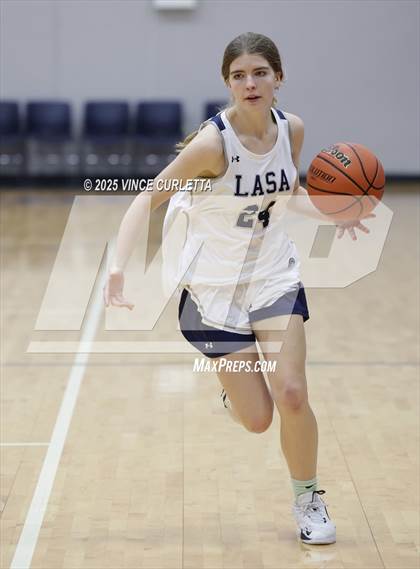 Thumbnail 2 in Dripping Springs vs. Liberal Arts & Science Academy - Austin (Lobo Pack Attack Classic) photogallery.