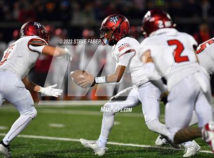 Thumbnail 2 in Kennedy Catholic @ Lake Stevens (WIAA 4A Quarterfinal) photogallery.