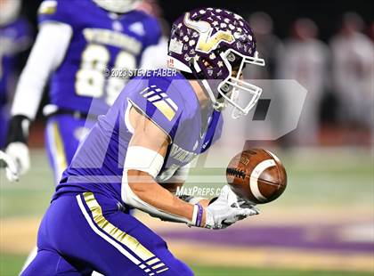 Thumbnail 2 in Kennedy Catholic @ Lake Stevens (WIAA 4A Quarterfinal) photogallery.
